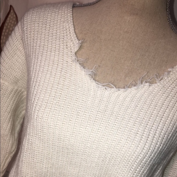 Cross Back White Cropped Sweater - Picture 3 of 4